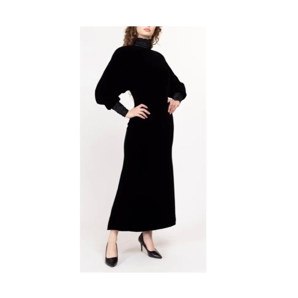 Bespoke Vintage  Black Velvet  Gown w Keyhole Back